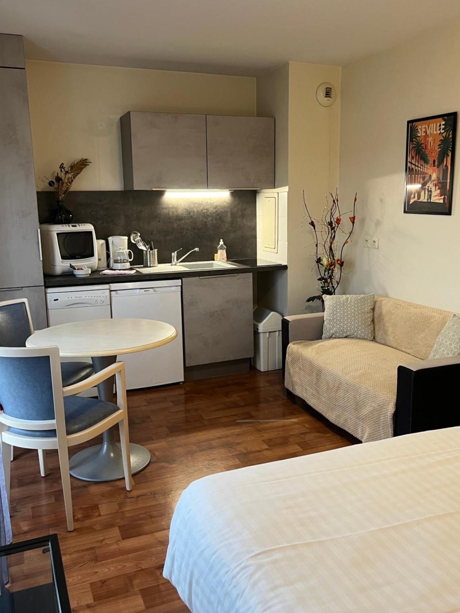 Residence Carouge Appart Hotel Brétigny-sur-Orge Eksteriør bilde